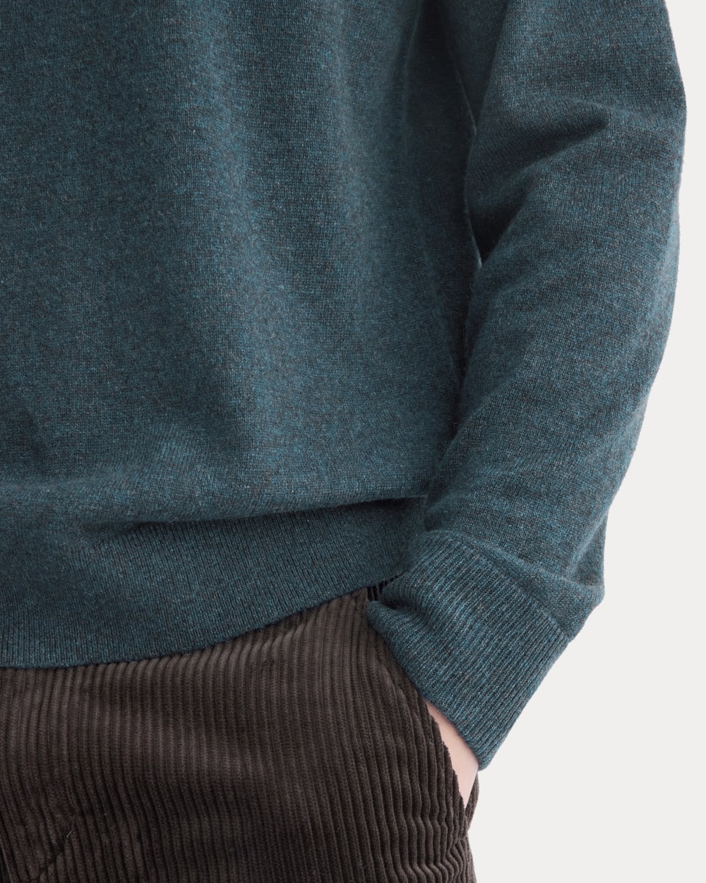 Le pull col rond en cachemire | Bleu-vert foncé mélangé