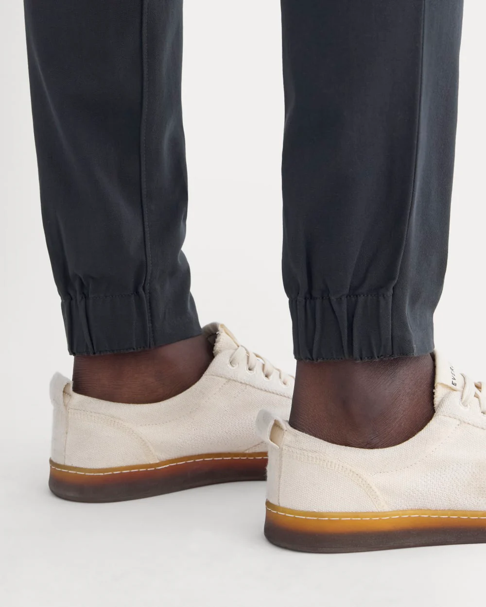 Le pantalon chino de voyage performant | Bleu marine foncé