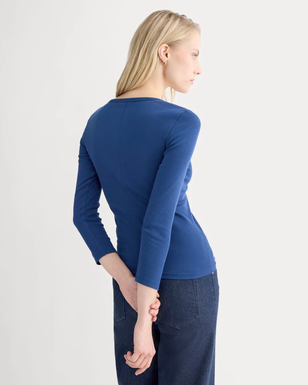 Top à col en U profond en maille luxueuse | Bleu Estate