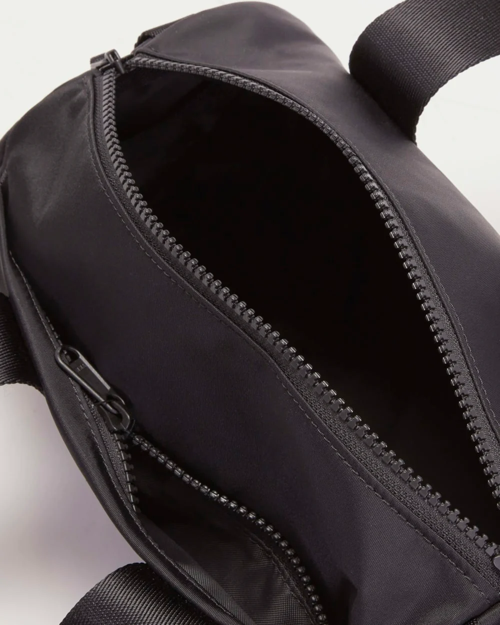 Le Sacoche en Nylon Recyclé | Noir
