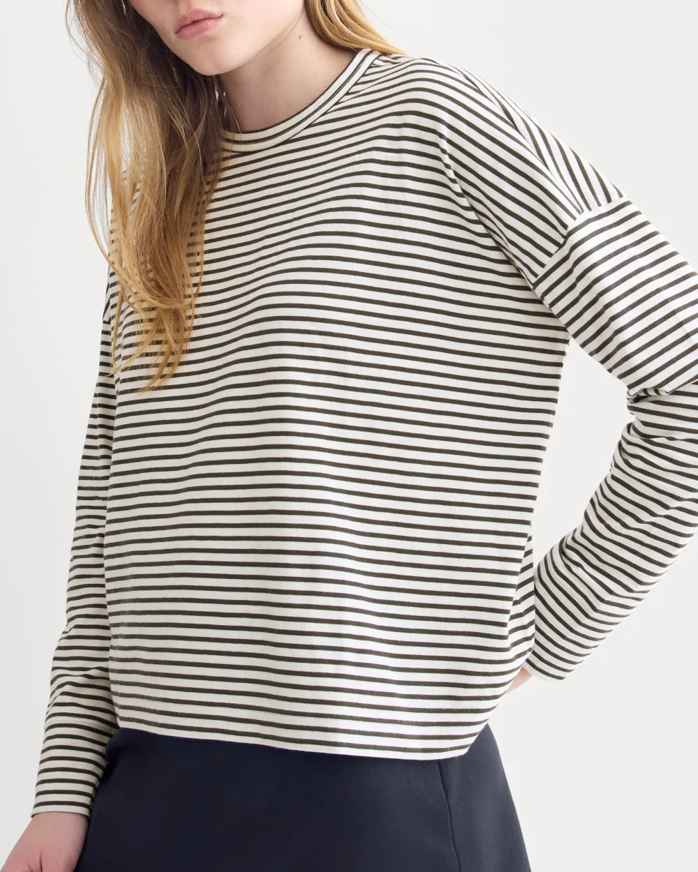 Pull-over oversize à col rond en coton essentiel | Bone / Rayure noir pirate